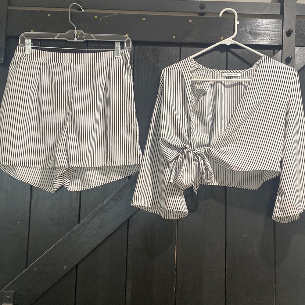 Matching set, black and white stripe short and crop top. Size L